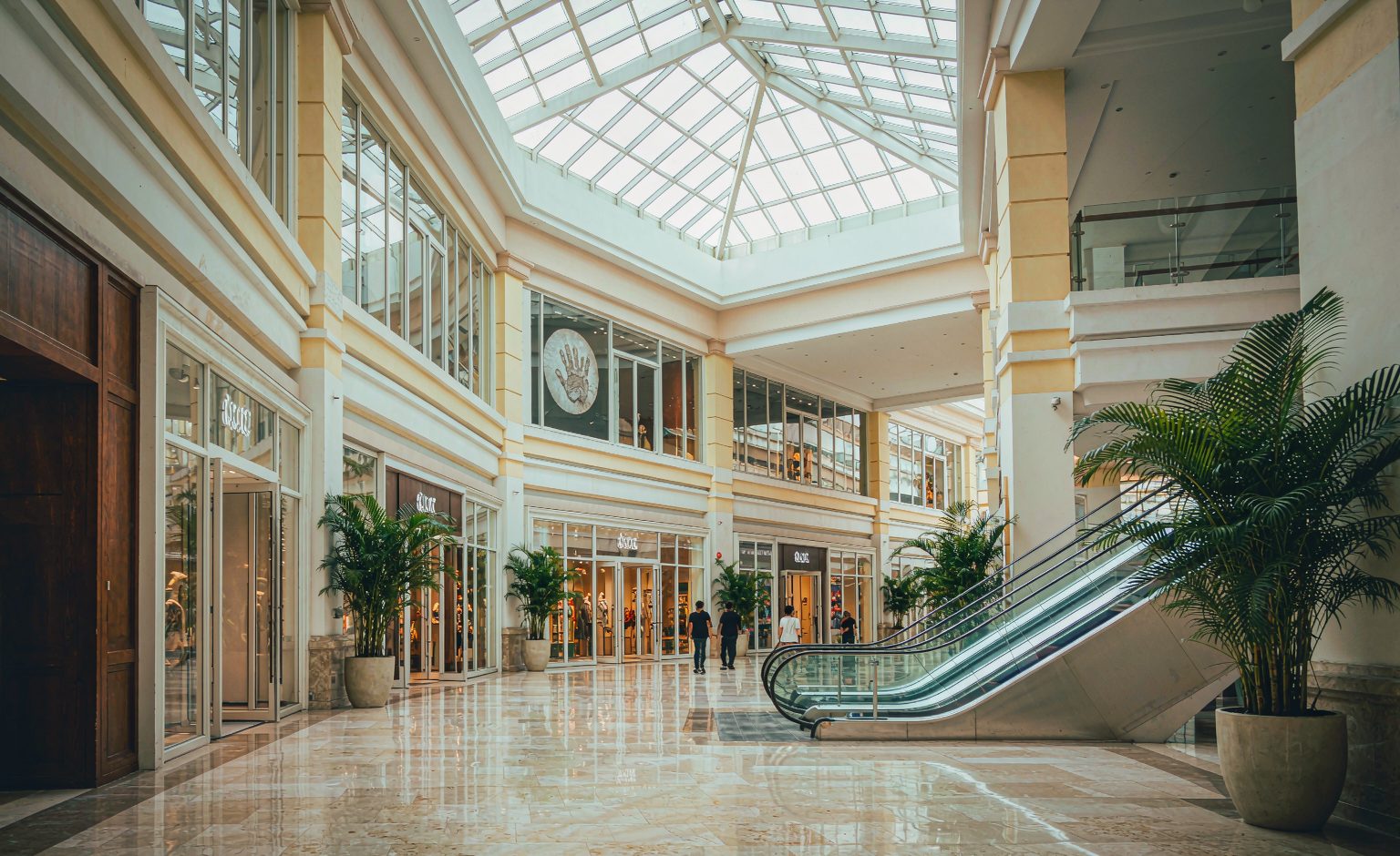 Хайтанвань: торговый центр рядом с duty-free